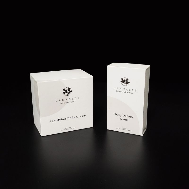 Logotipo de folha de ouro Caixa de presente de perfume rígido com bandeja de espuma EVA e acabamento premium hp017
